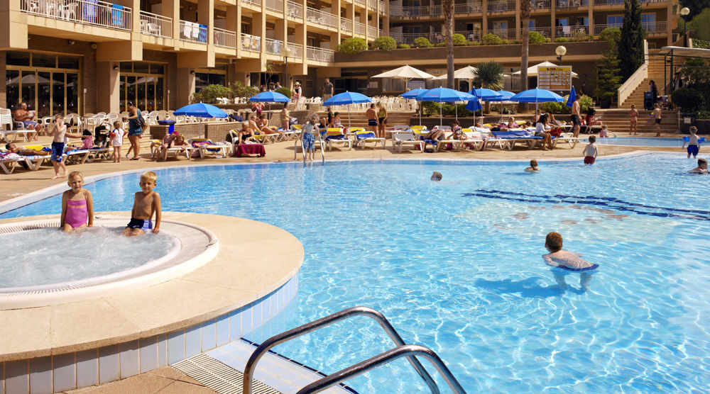 Golden Avenida Family Suites 4* 萨洛 外观 照片