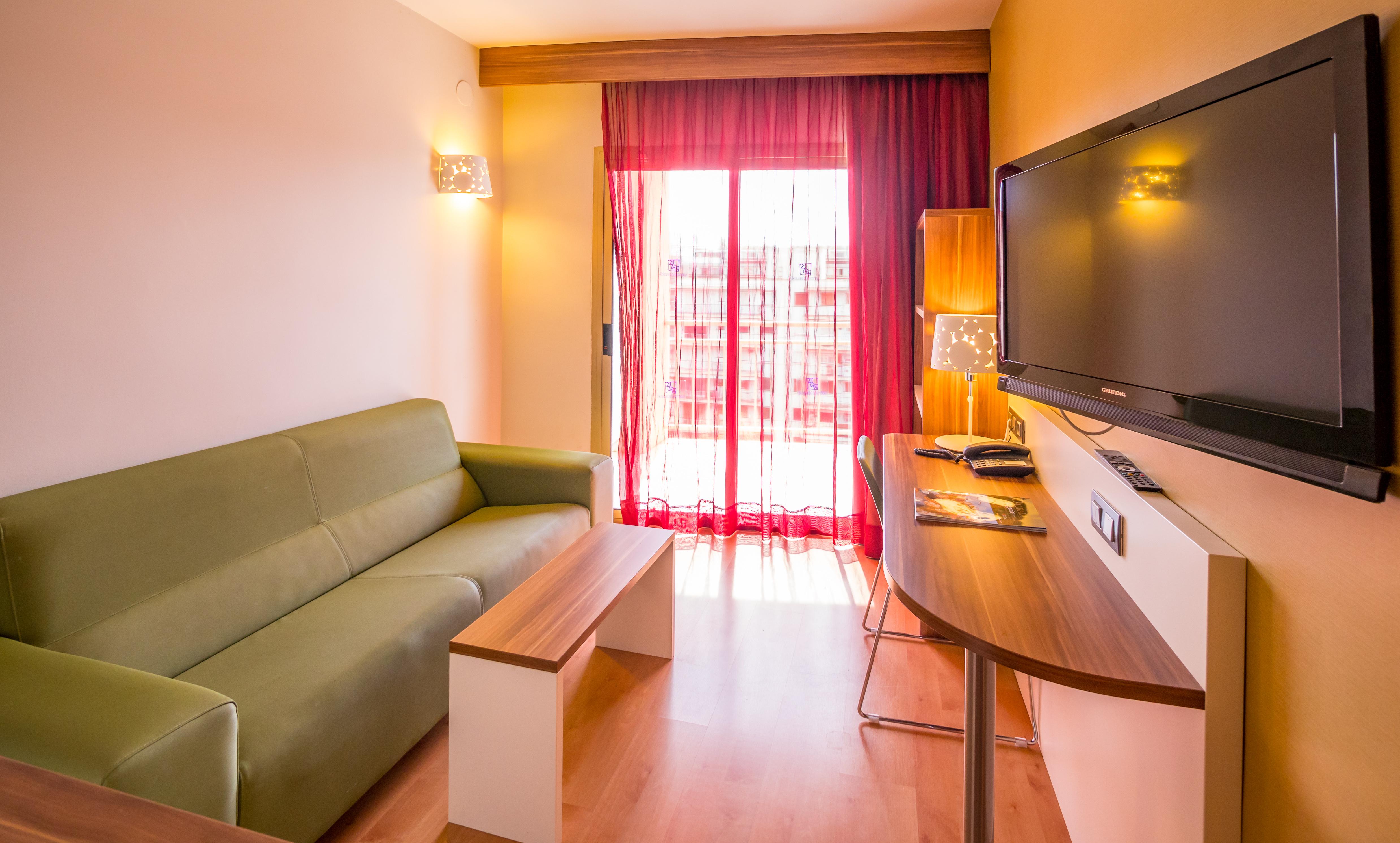 Golden Avenida Family Suites 4* 萨洛 外观 照片