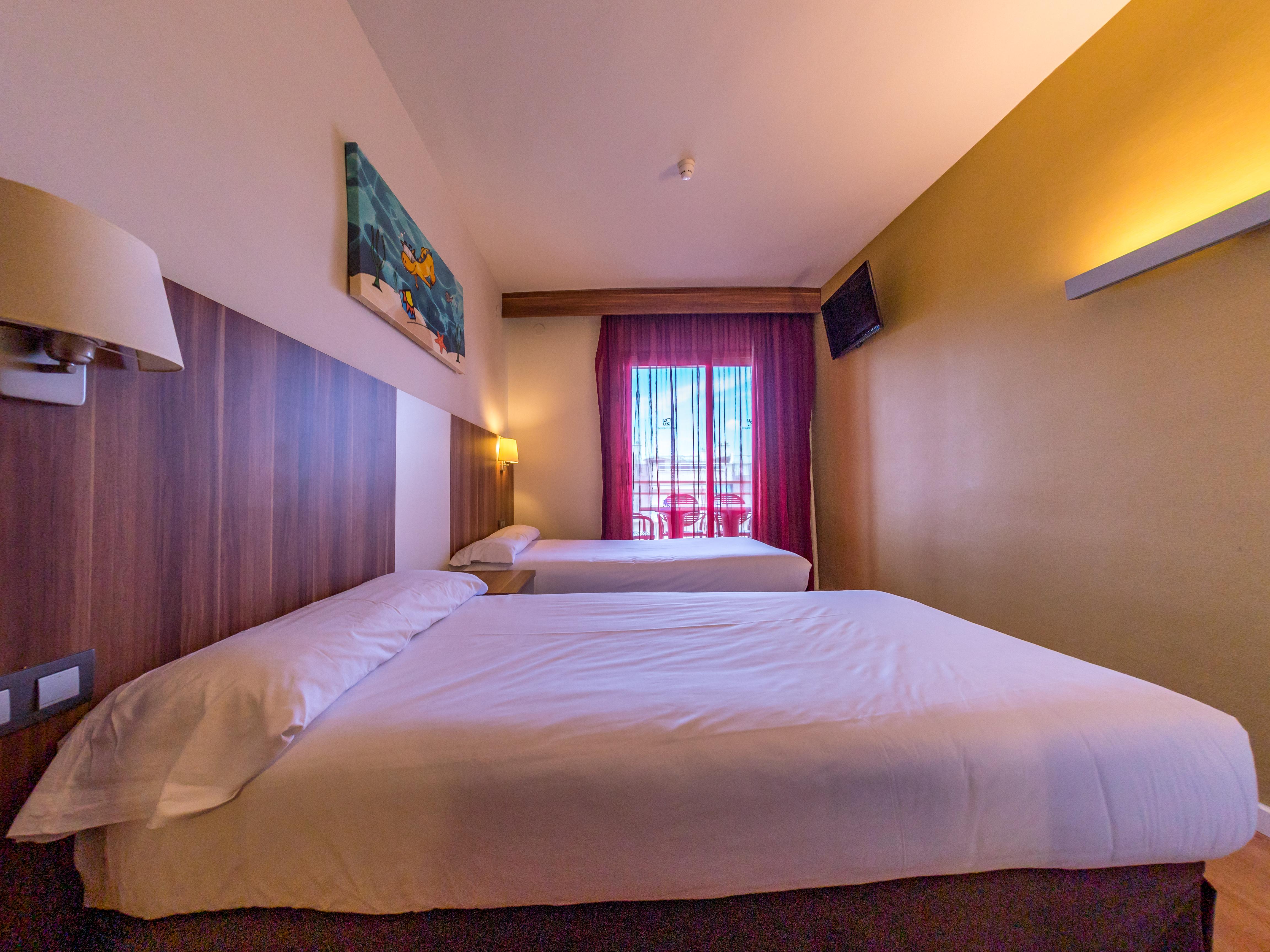 Golden Avenida Family Suites 4* 萨洛 外观 照片