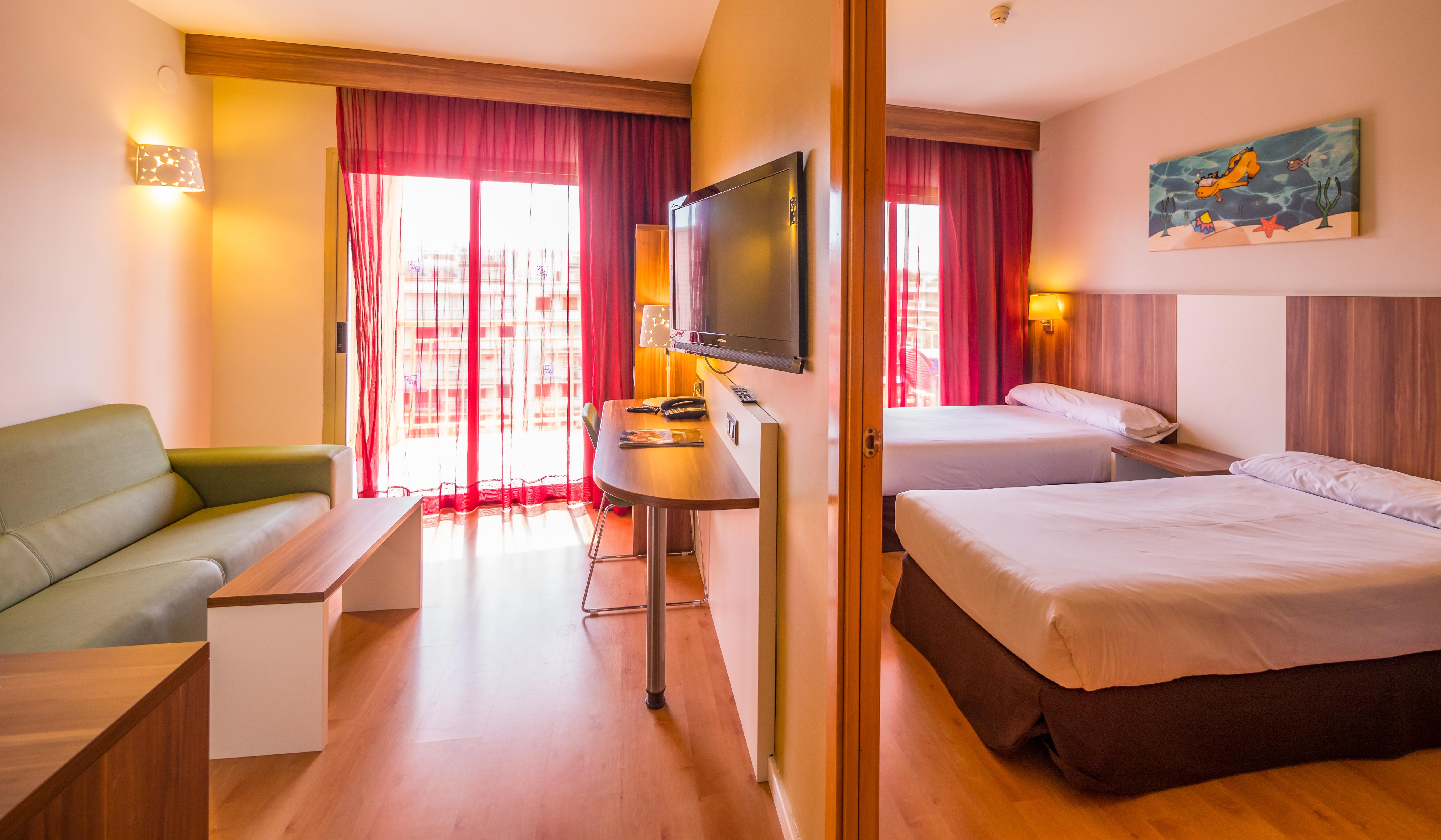 Golden Avenida Family Suites 4* 萨洛 外观 照片