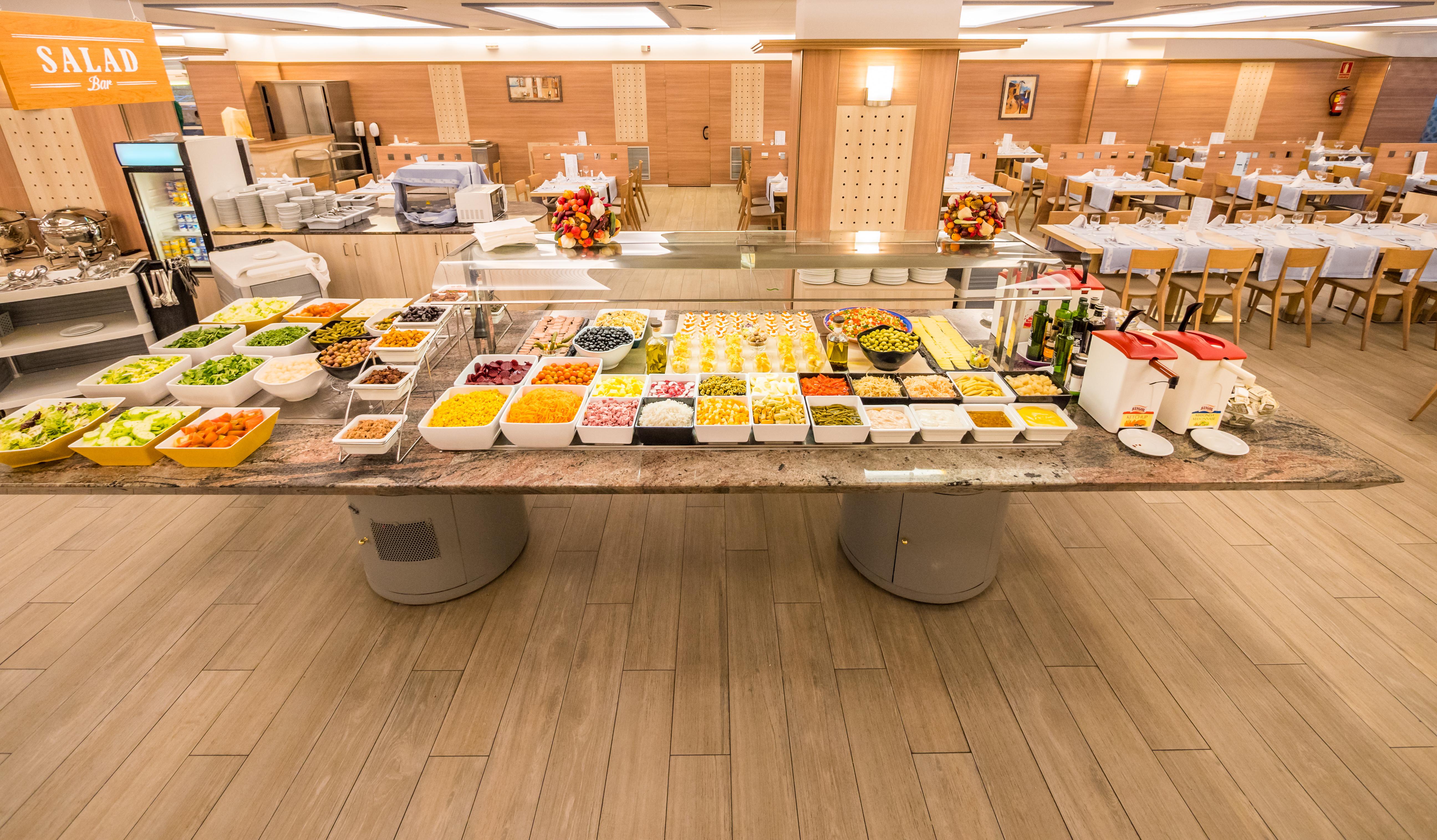 Golden Avenida Family Suites 4* 萨洛 外观 照片