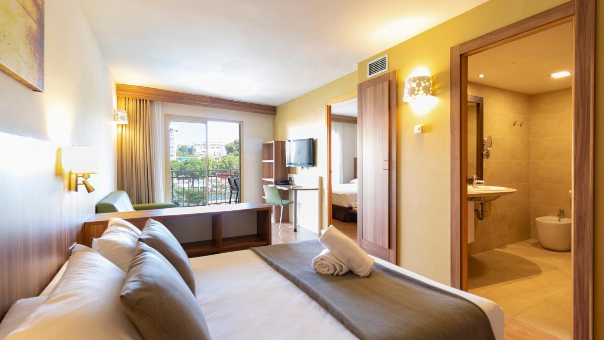 Golden Avenida Family Suites 4* 萨洛 外观 照片