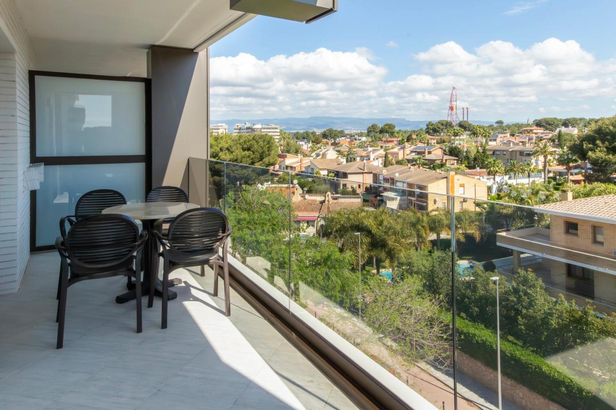 Golden Avenida Family Suites 4* 萨洛 外观 照片