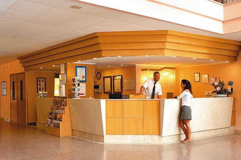 Golden Avenida Family Suites 4* 萨洛 外观 照片