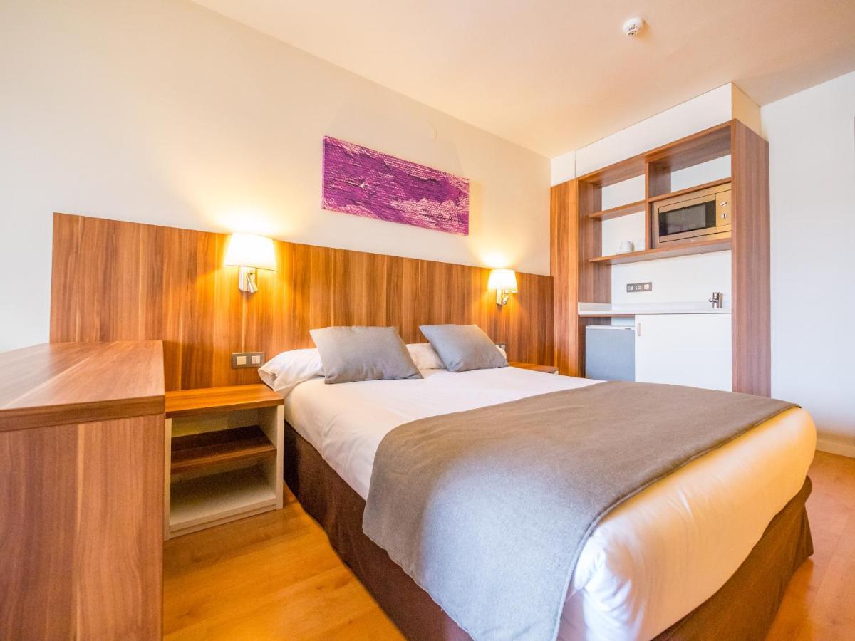 Golden Avenida Family Suites 4* 萨洛 外观 照片